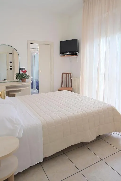 ***  Hotel Flora Milano Marittima Italien