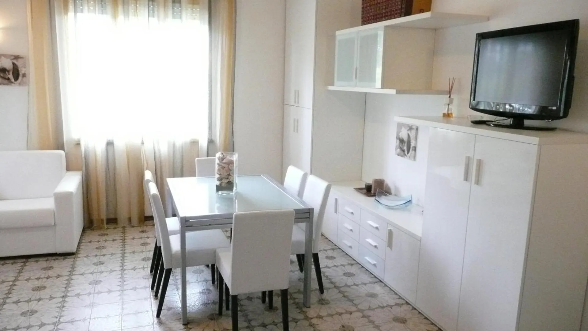 Hotel Flora Milano Marittima Italien